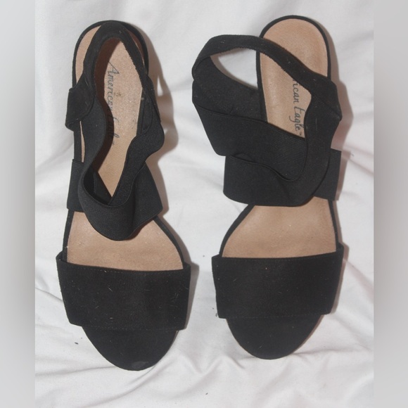 American Eagle Outfitters Shoes - American Eagle Outfitters Black Strappy Sandals